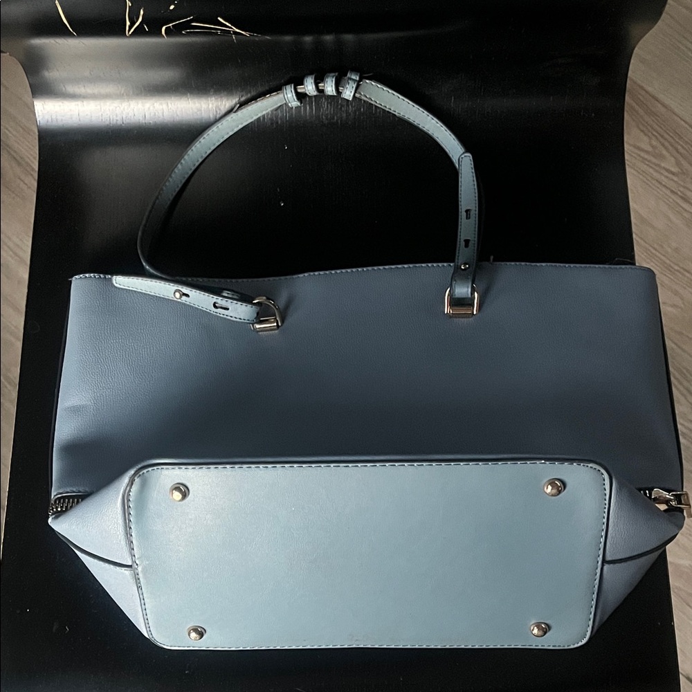 Synthetic periwinkle tote purse